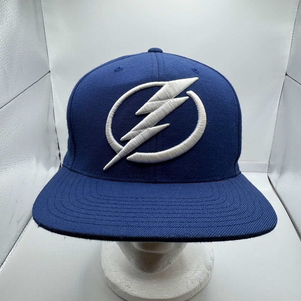 Tampa Bay Lightning Mitchell & Ness Snapback Hat Blue NHL Hockey Embroidered Cap